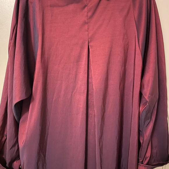 Maralyce Ferree cape like hooded trench
coat. XL - Picture 5 of 10